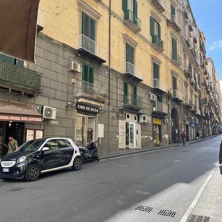 Il Giglio Rosso Daire Napoli Dış mekan fotoğraf